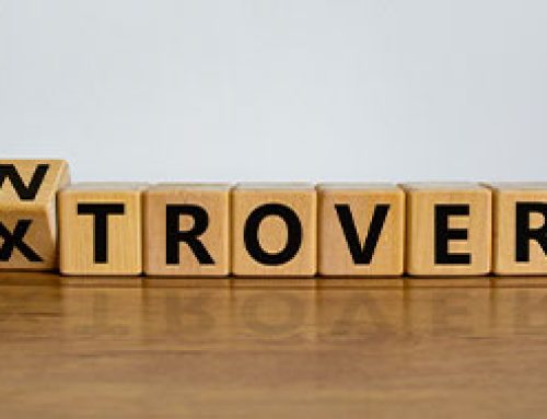 Can Introverts & Extroverts Make It Work in a Healthy Relationship?